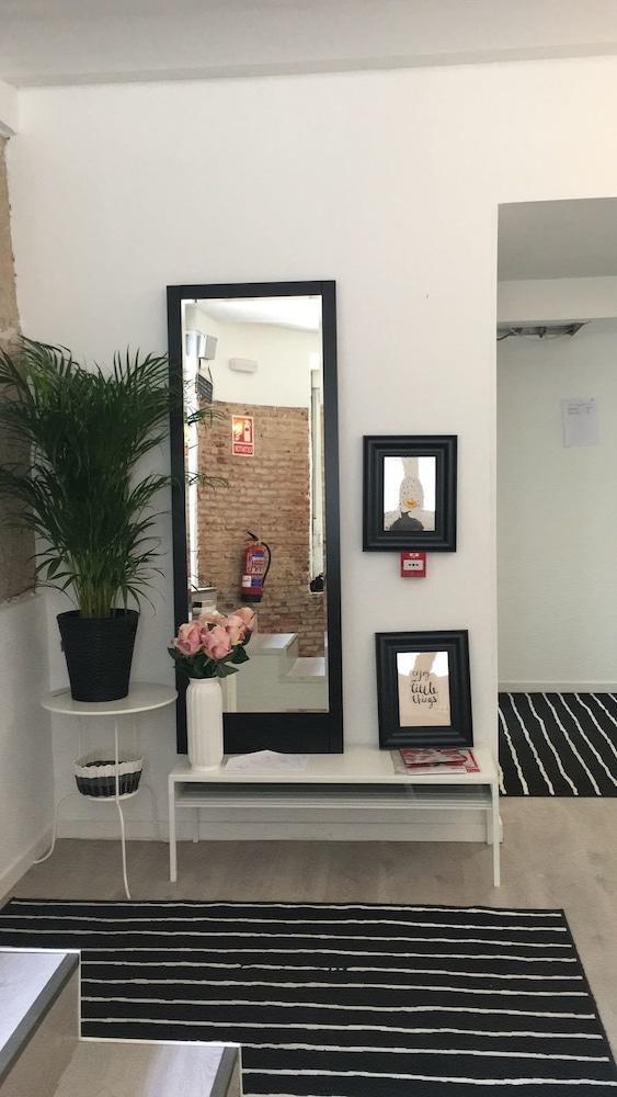 A And Z Juan De Mena (Adults Only) Hotel มาดริด ภายนอก รูปภาพ